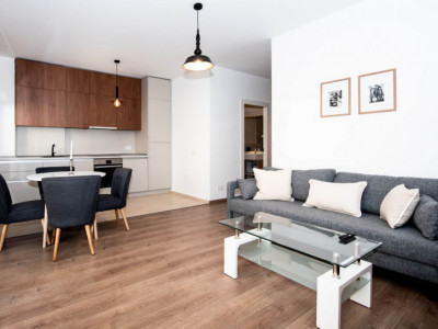 Apartament la prima inchiriere in Soho-Unirii! Parcare subterana!