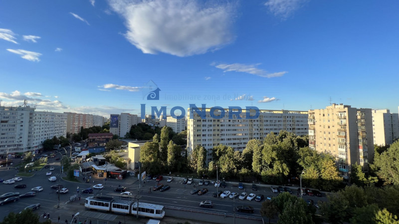 Camil Ressu nr. 6 bl Mega Image vav metrou Dristor