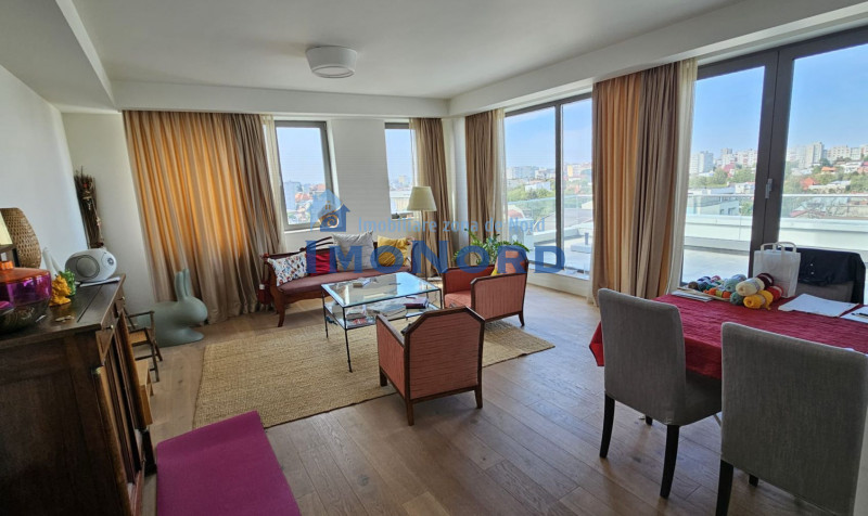 Kiselelff - Piata Victoriei apartament tip penthouse