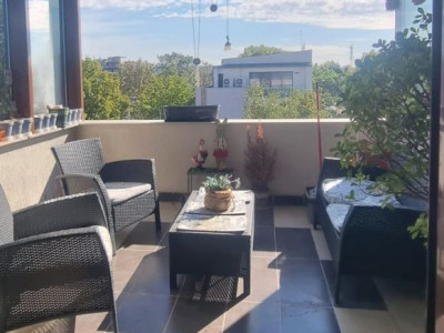 Damaroia vânzare apartament 3 camere dispus pe 2 etaje