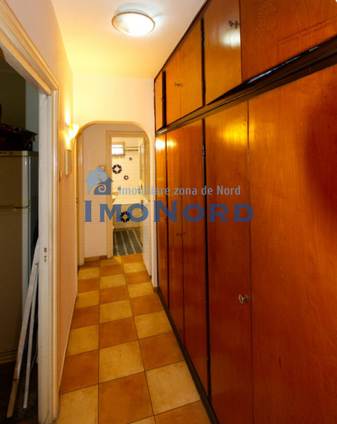 Apartament 3 camere de vânzare vedere spate – Bulevardul Tei | necesita renovare