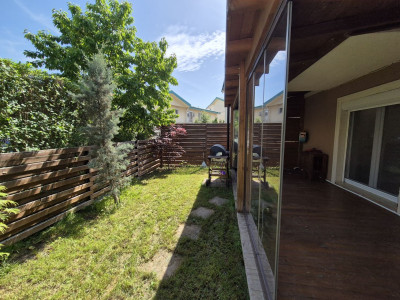 Casa 4 camere de vanzare în Cosmopolis 