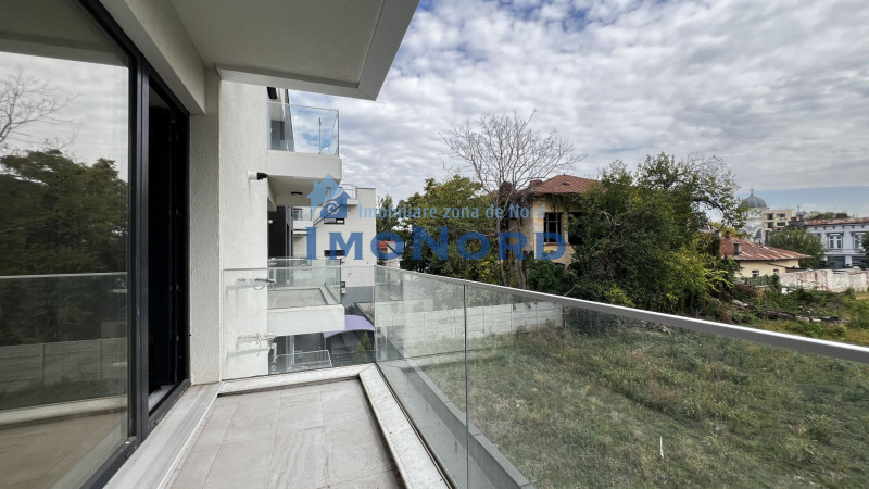 Unirii, apartament cu terasa spre SUD, gata de mutat