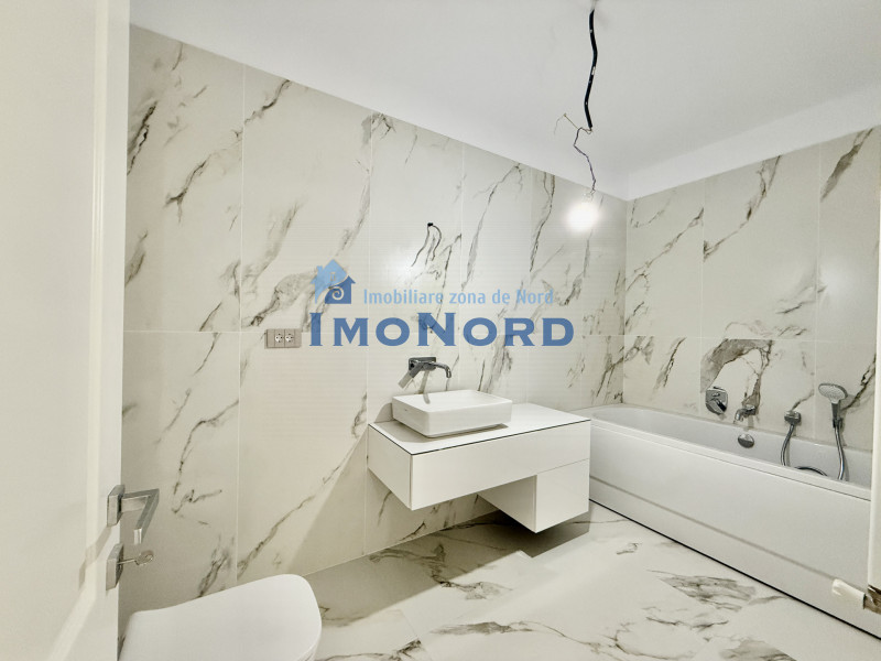 Unirii, apartament cu terasa spre SUD, gata de mutat