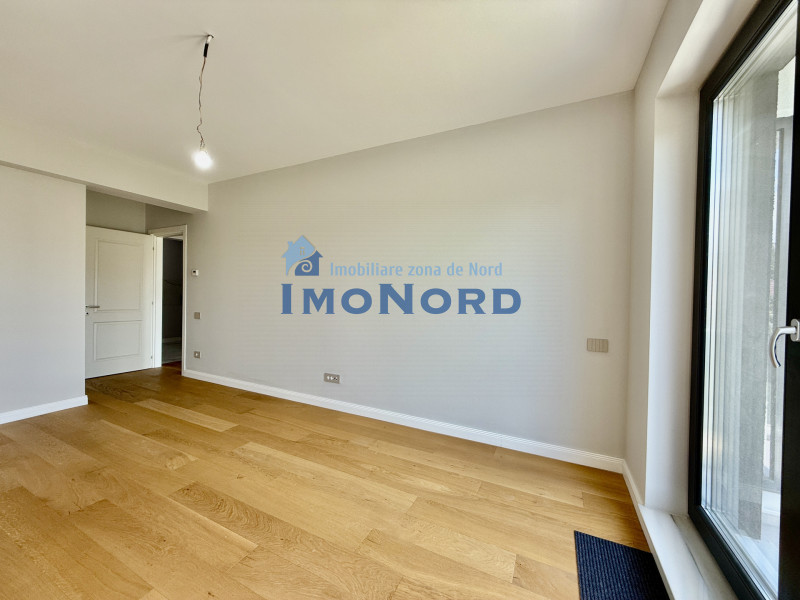 Unirii, apartament cu terasa spre SUD, gata de mutat