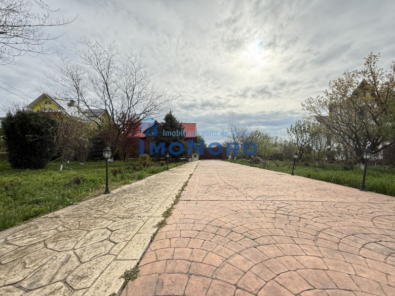 Fundulea, la 300m de acces A2,  casa P+M locuibila, gradina superba !