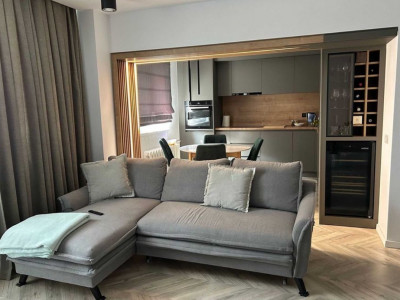 Vânzare apartament de 4 camere Calea Mosilor