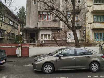 Vânzare apartament de 3 camere Vilă Cotroceni