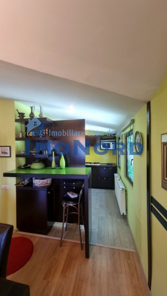 Vânzare apartament 4 camere de lux – vedere la mare, zona Primăria Constanța / C