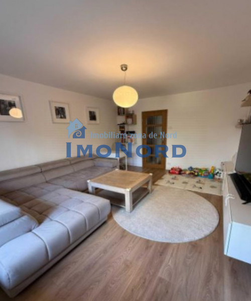 Vânzare apartament de 3 camere Piața Unirii
