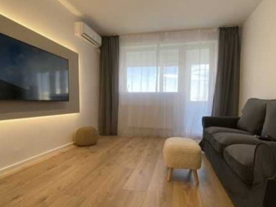 Vânzare apartament de 3 camere Drumul Taberei- Râul Doamnei 
