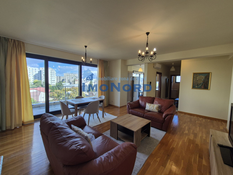 Stefan cel Mare penthouse pe doua niveluri, 3 camere 