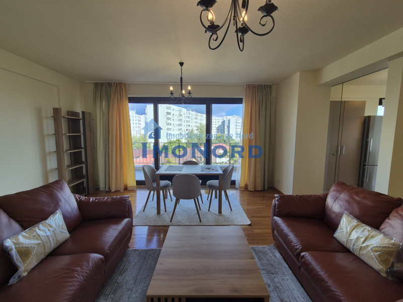 Stefan cel Mare penthouse pe doua niveluri, 3 camere 