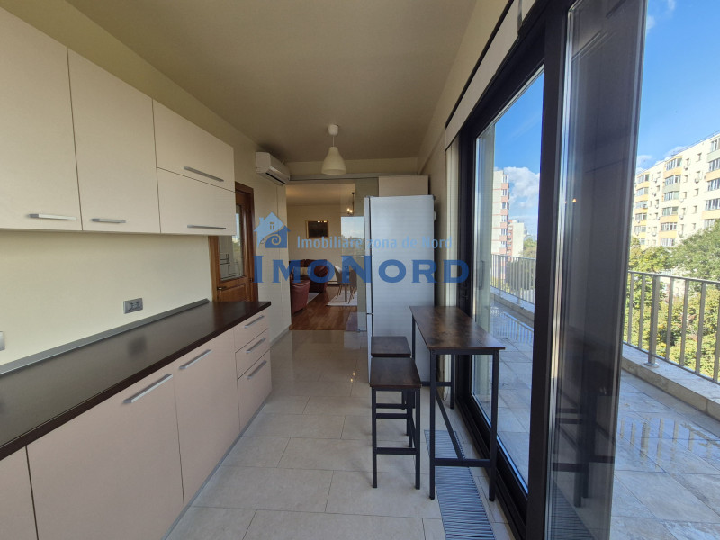 Stefan cel Mare penthouse pe doua niveluri, 3 camere 