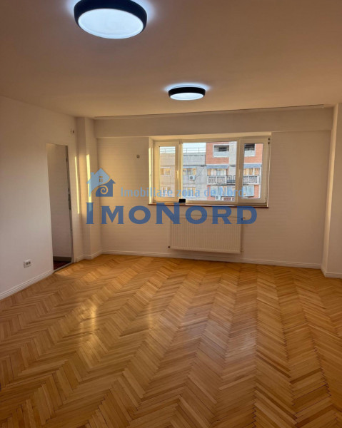 Vânzare apartament de 3 camere Piața Muncii- Decebal