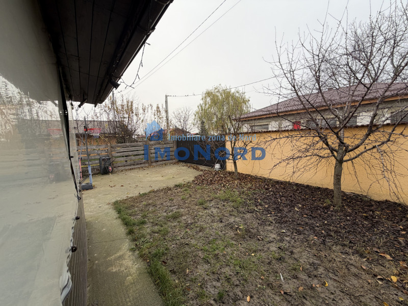 Casă individuală de vânzare în Tărtășești – curte mare 500 mp, zonă verde 