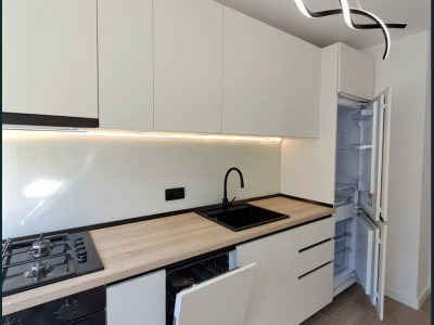Vânzare apartament de 3 camere Iancului- Obor
