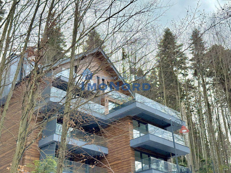 Apartament la parter în Foresti Sinaia – Elegant. Spațios. În inima naturii