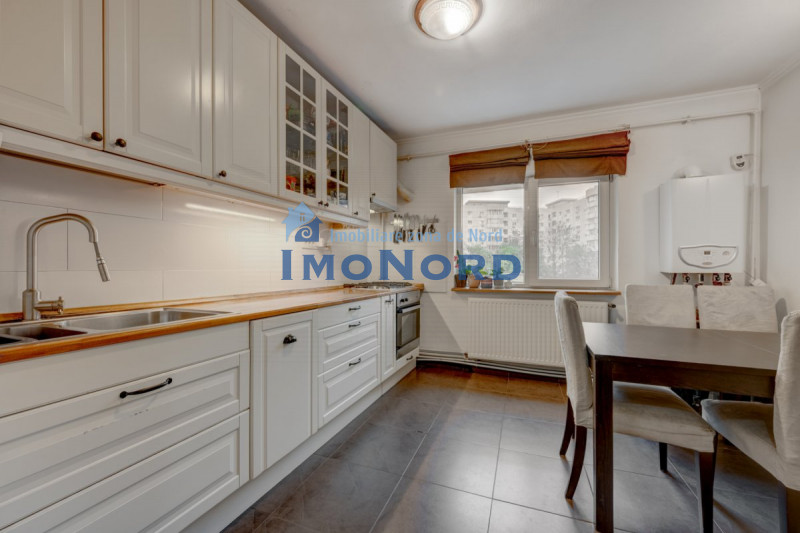 Apartament cu 3 camere - decomandat - centrală termica - bloc reabilitat 