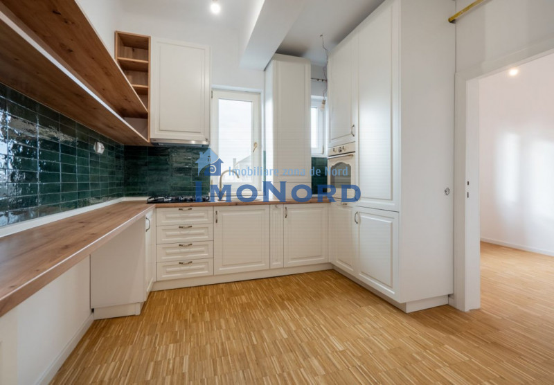 VAND APARTAMENT TREI CAMERE MAGNIFICE, SUPERB! APROAPE DE ORICE