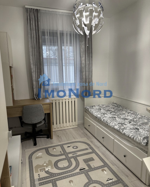 Vânzare apartament de 4 camere Unirii- Delea Veche