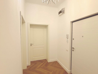 Vânzare apartament de 2 camere Drumul Sarii- Orizont