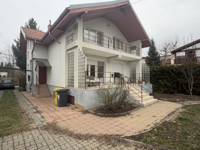 Vilă individuală de închiriat în Pipera – Drumul Potcoavei | 6 camere 