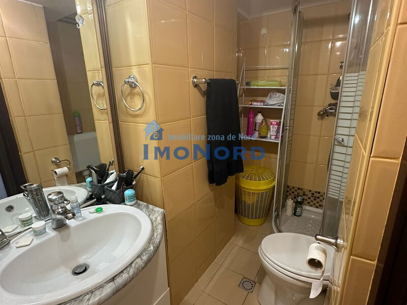 UNIVERSITATE | metrou