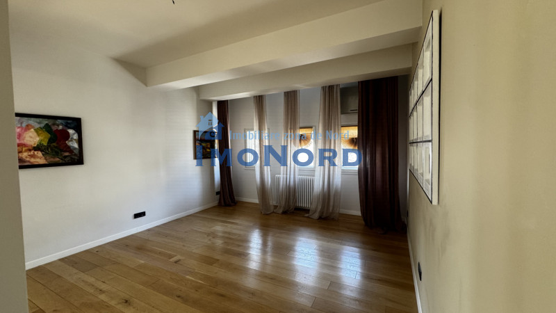 Vânzare apartament de 4 camere Vilă Interbelica- Victoriei