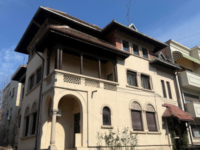 Vânzare apartament de 4 camere Vilă Interbelica- Victoriei