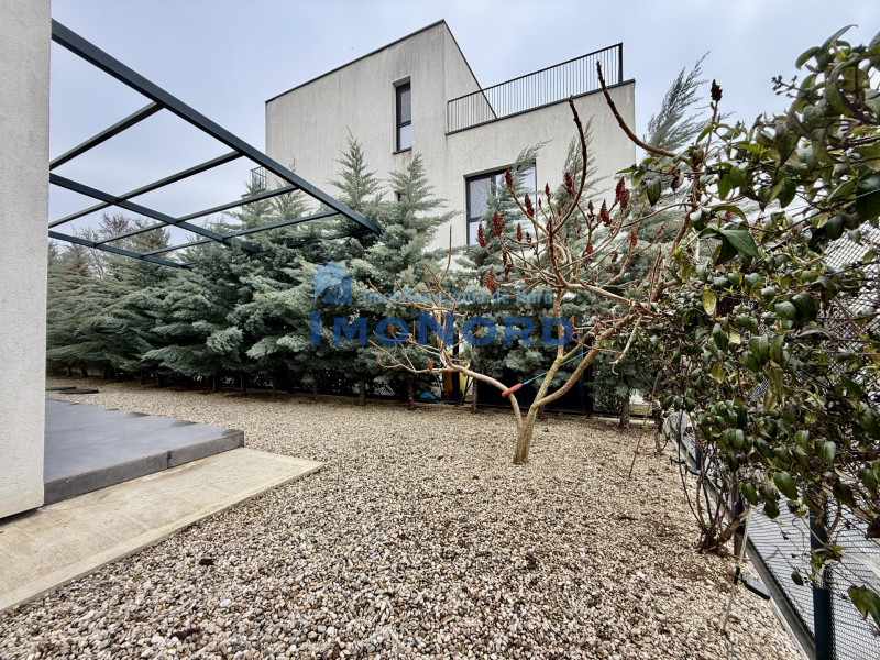 Martha Bibescu casa SMART, terasa 100mp priveliste W