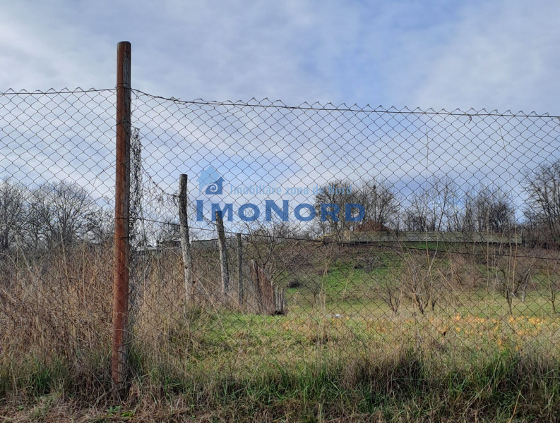 Teren intravilan  Vălenii de Munte – 9.123 mp | Deschidere 45 ml | Lângă râul Te