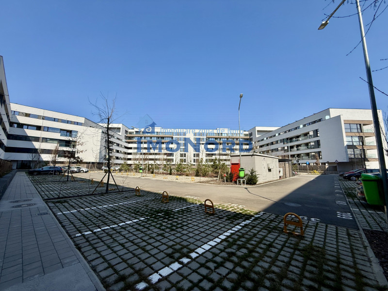 Apartament cu piscina si gradina proprie, nou, la prima inchiriere