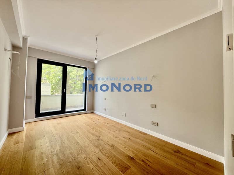 Unirii, 4 camere si  2 parcari  de la dezvoltator