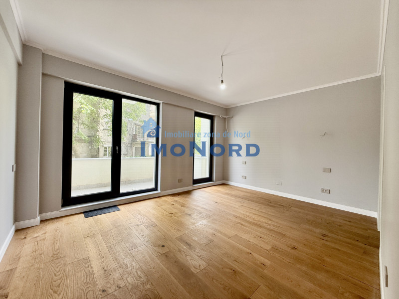 Unirii, 4 camere si  2 parcari  de la dezvoltator