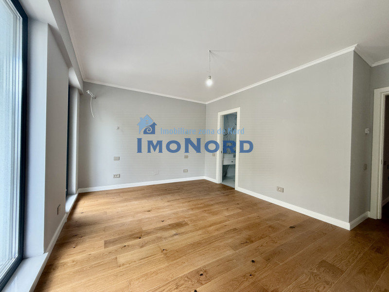 Unirii, 4 camere si  2 parcari  de la dezvoltator