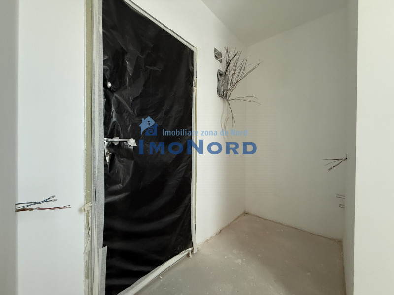 Centrul Capitalei, apartament cu 2 bai, etaj superior !
