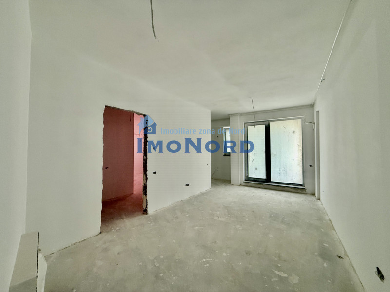 Ultracentral,  2 camere cu 2 bai, priveliste si soare !