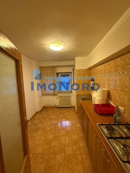 Vânzare apartament de 3 camere Decebal- vedere stradala