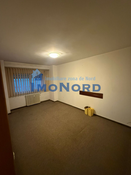 Vânzare apartament de 3 camere Decebal- vedere stradala