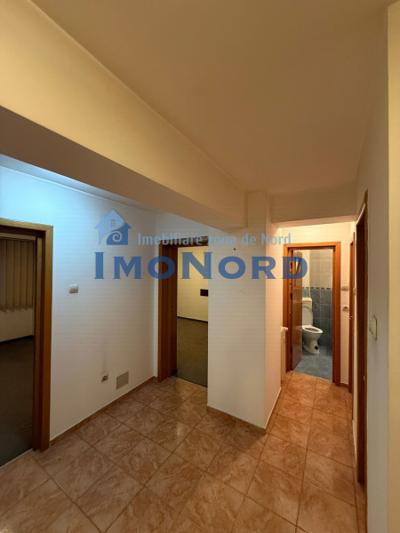 Vânzare apartament de 3 camere Decebal- vedere stradala