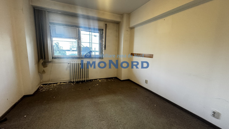 Vânzare apartament de 3 camere Decebal- vedere stradala