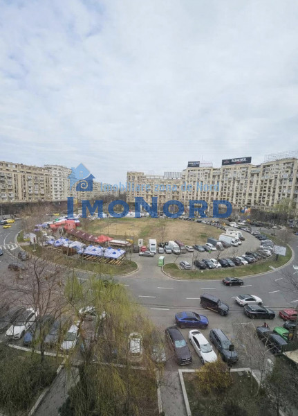 Vânzare apartament de 3 camere Piața Alba-Iulia Unirii