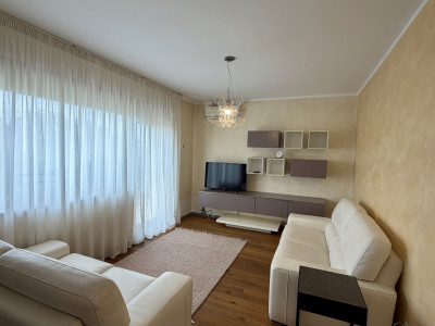 Apartament 3 camere de vanzare Baneasa - Sisesti loc parcare  suprateran