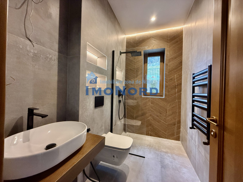 Apartament la parter cu gradina proprie, în Foresti Sinaia. În inima naturii