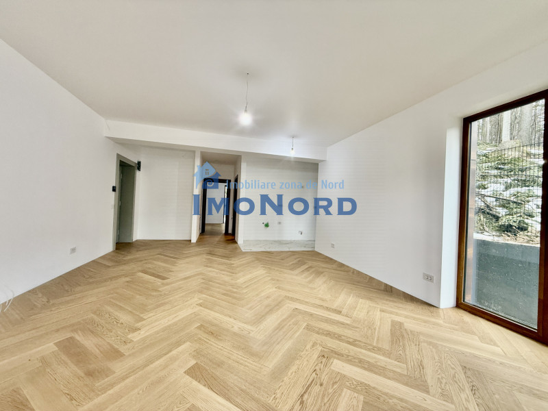 Apartament la parter cu gradina privata,  în Foresti Sinaia 
