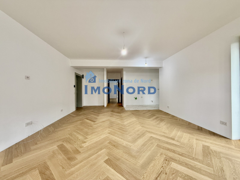 Apartament la parter cu gradina privata,  în Foresti Sinaia 