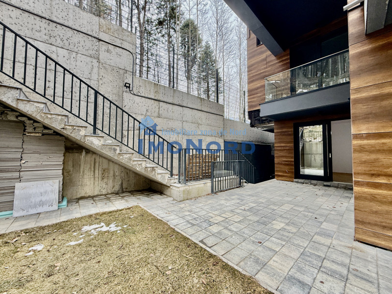 Apartament la parter cu gradina privata,  în Foresti Sinaia 