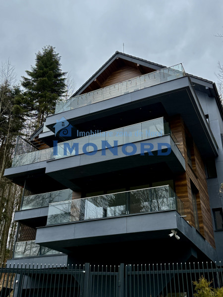 Apartament la parter cu gradina privata,  în Foresti Sinaia 