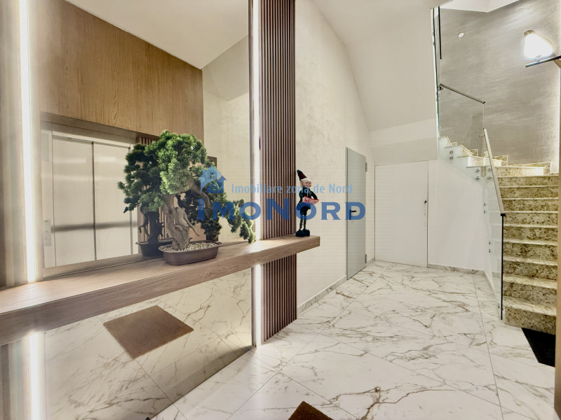 Apartament la parter cu gradina privata,  în Foresti Sinaia 
